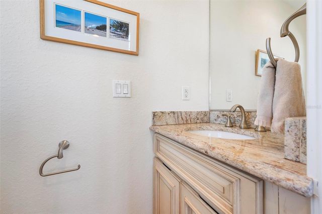 106 79TH STREET, Holmes Beach, FL 34217