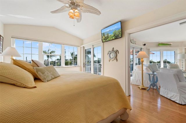 106 79TH STREET, Holmes Beach, FL 34217