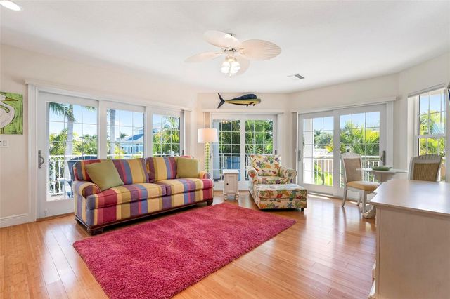 106 79TH STREET, Holmes Beach, FL 34217