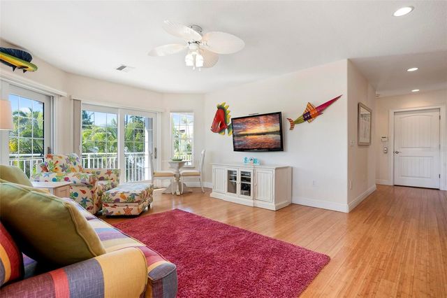 106 79TH STREET, Holmes Beach, FL 34217