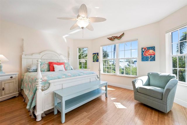 106 79TH STREET, Holmes Beach, FL 34217