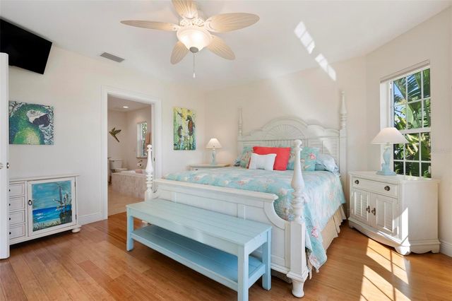 106 79TH STREET, Holmes Beach, FL 34217