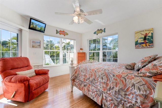 106 79TH STREET, Holmes Beach, FL 34217