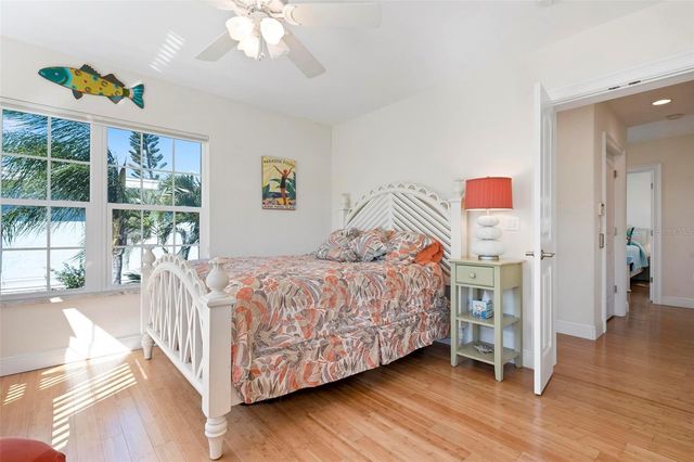 106 79TH STREET, Holmes Beach, FL 34217