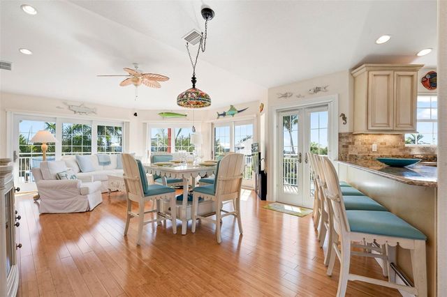 106 79TH STREET, Holmes Beach, FL 34217