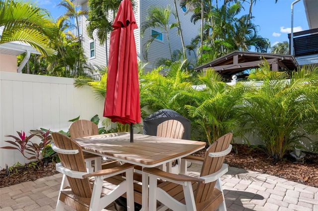 106 79TH STREET, Holmes Beach, FL 34217