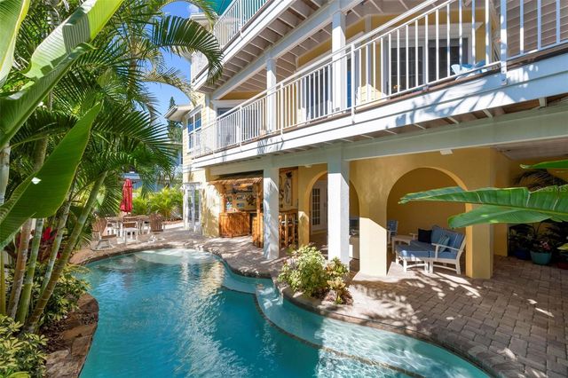 106 79TH STREET, Holmes Beach, FL 34217