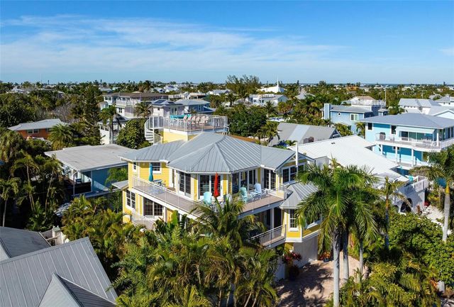 106 79TH STREET, Holmes Beach, FL 34217