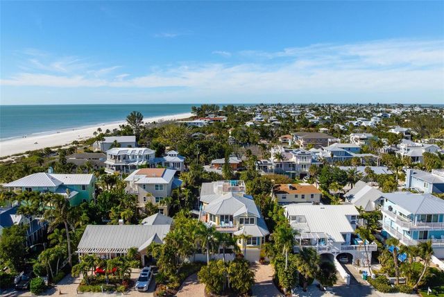 106 79TH STREET, Holmes Beach, FL 34217