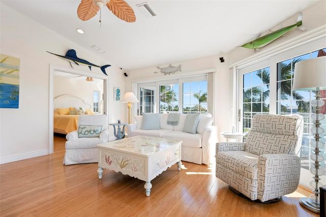 106 79TH STREET, Holmes Beach, FL 34217