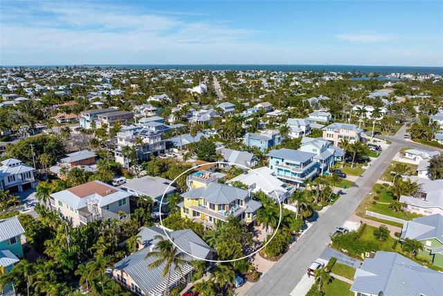 106 79TH STREET, Holmes Beach, FL 34217