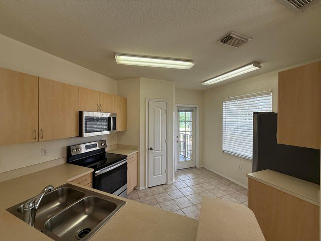 1106 Belmont Place, Boynton Beach, FL 33436