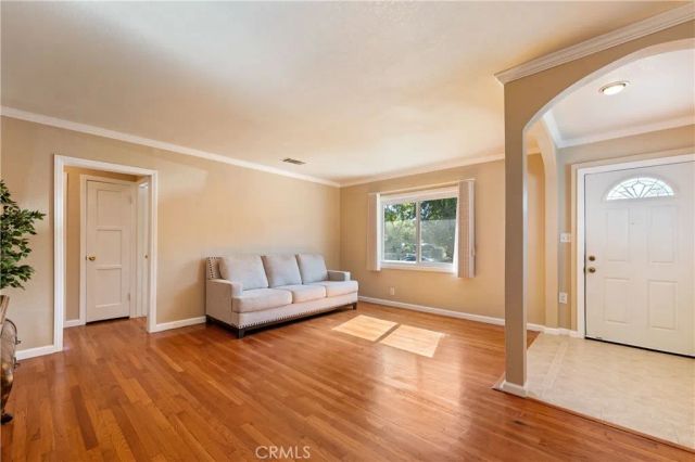 17619 Miranda, Encino, CA 91316