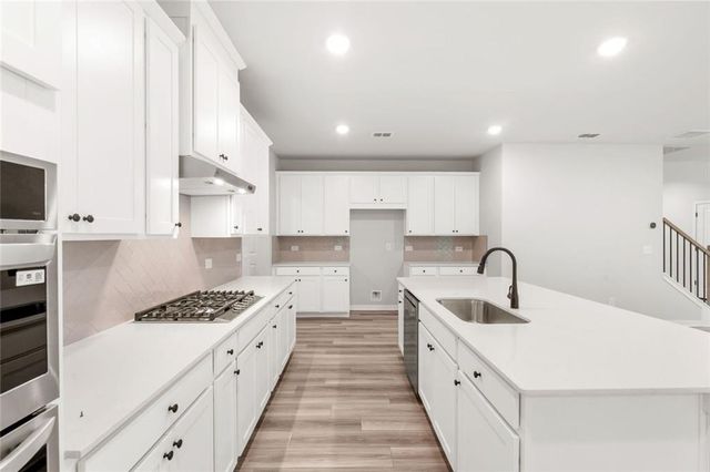 405 Amberleaf Cove, Mcdonough, GA 30252