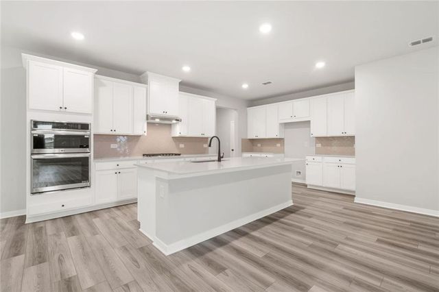 405 Amberleaf Cove, Mcdonough, GA 30252