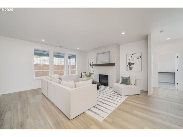 2312 E DALMATIAN Dr, La Center, WA 98629