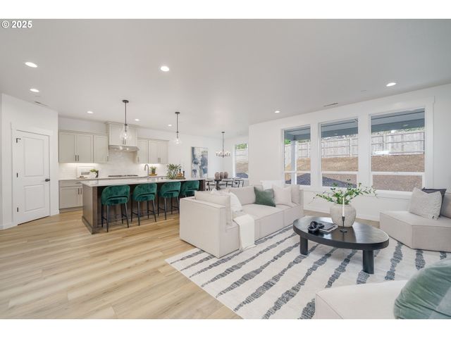 2312 E DALMATIAN Dr, La Center, WA 98629