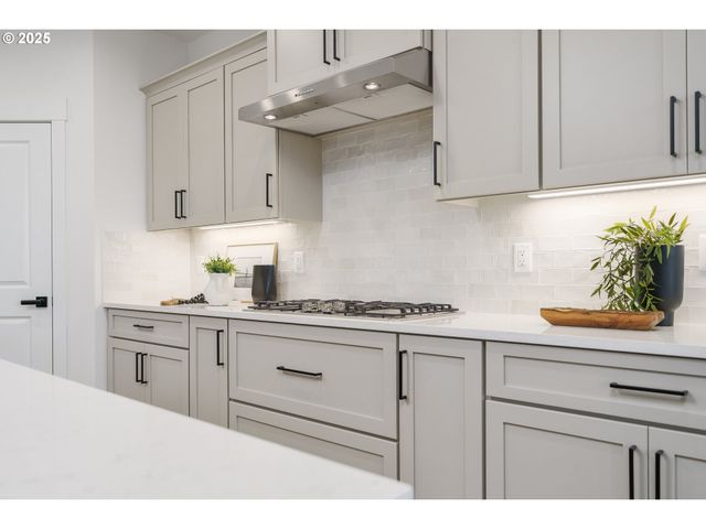 2312 E DALMATIAN Dr, La Center, WA 98629