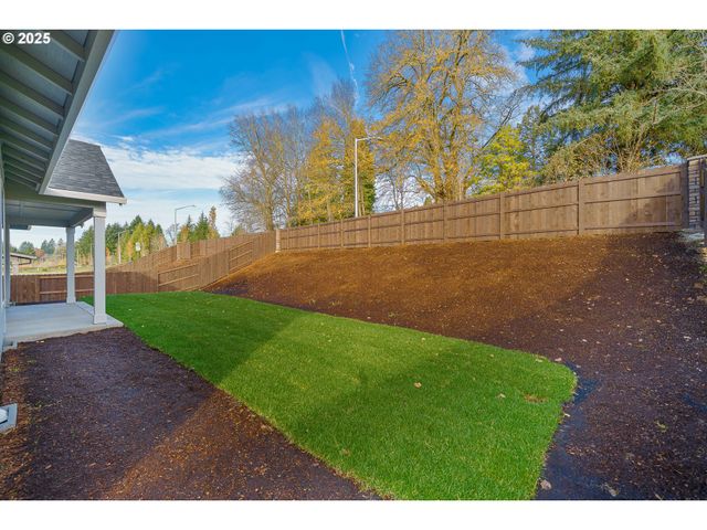 2312 E DALMATIAN Dr, La Center, WA 98629