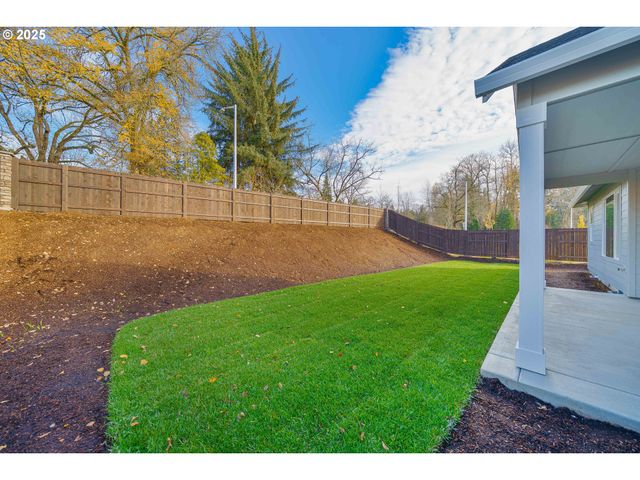 2312 E DALMATIAN Dr, La Center, WA 98629