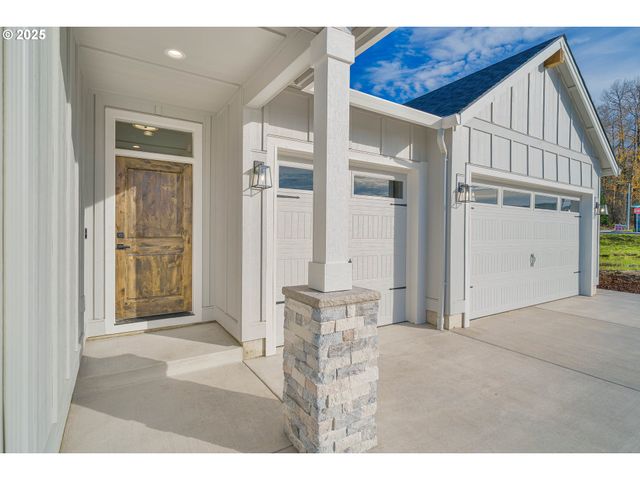 2312 E DALMATIAN Dr, La Center, WA 98629