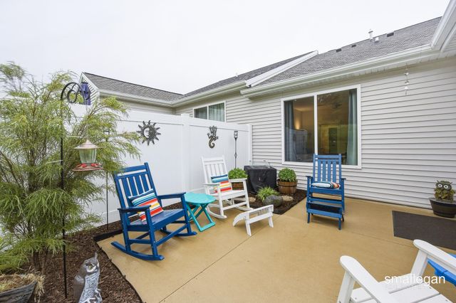 974 Castlebay Way, Georgetown Twp, MI 49426