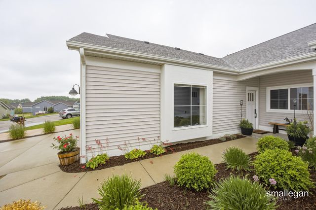 974 Castlebay Way, Georgetown Twp, MI 49426