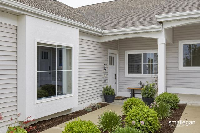 974 Castlebay Way, Georgetown Twp, MI 49426