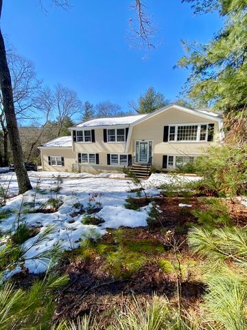 15 Thatcher Rd, Plymouth, MA 02360