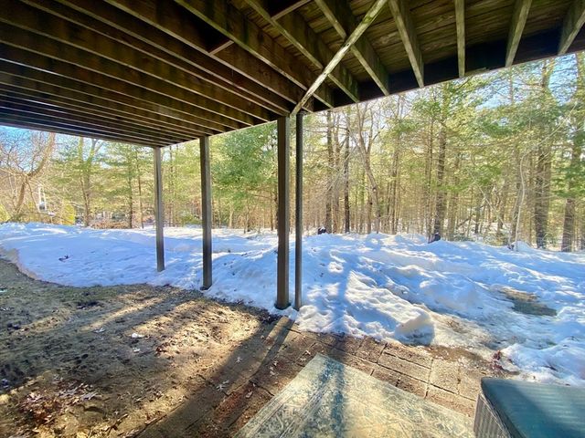 15 Thatcher Rd, Plymouth, MA 02360