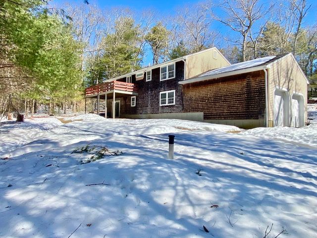 15 Thatcher Rd, Plymouth, MA 02360