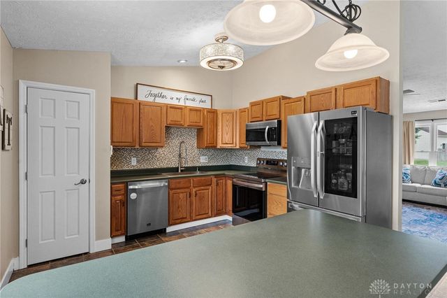 1299 Glen Kegley Drive, Xenia, OH 45385