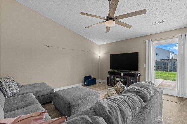 1299 Glen Kegley Drive, Xenia, OH 45385