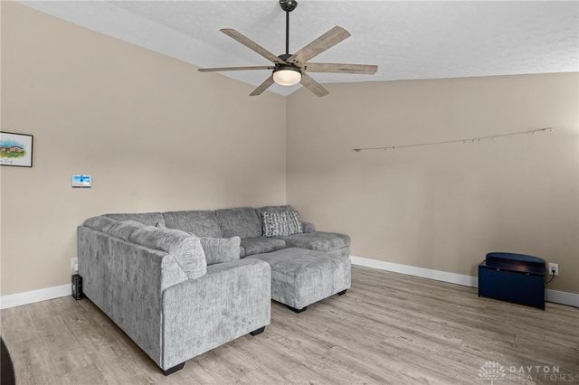 1299 Glen Kegley Drive, Xenia, OH 45385