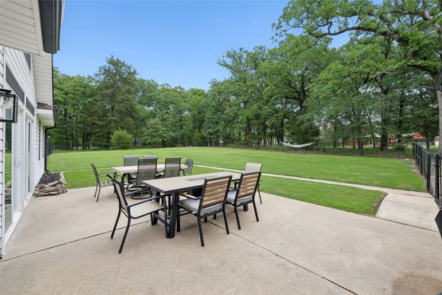 109 Enchanted Drive, Enchanted Oaks, TX 75156