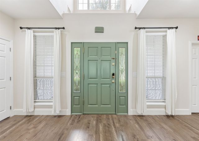109 Enchanted Drive, Enchanted Oaks, TX 75156