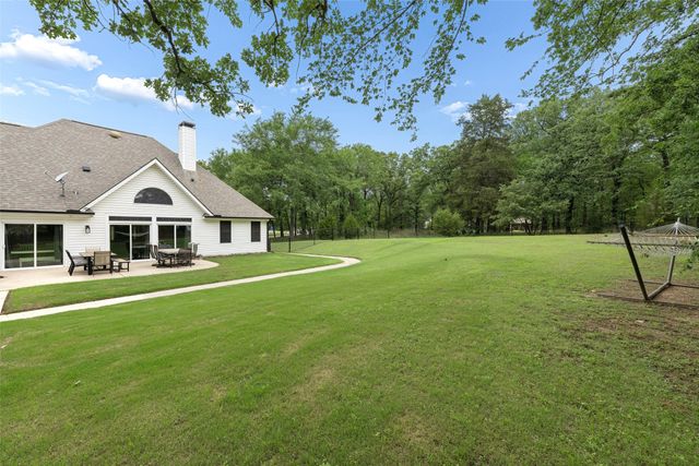 109 Enchanted Drive, Enchanted Oaks, TX 75156