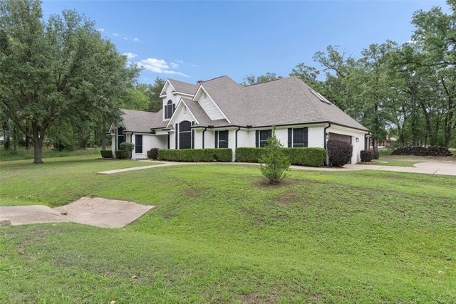109 Enchanted Drive, Enchanted Oaks, TX 75156