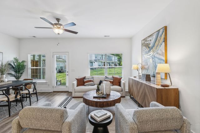 1062 Sweetleaf Dr, Franklin, TN 37064