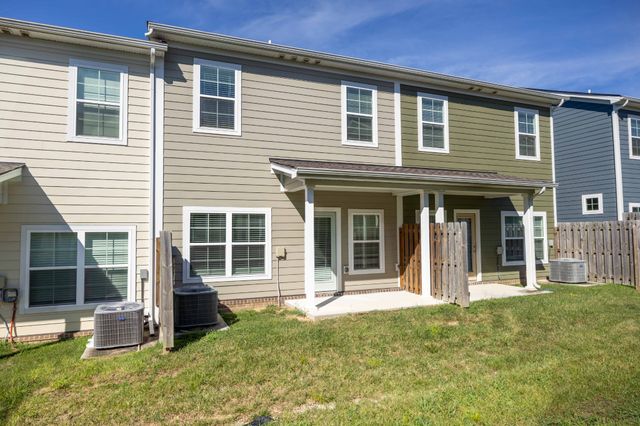 1062 Sweetleaf Dr, Franklin, TN 37064