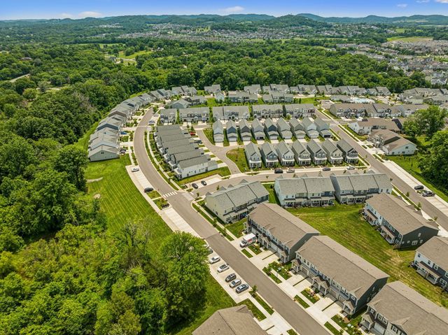 1062 Sweetleaf Dr, Franklin, TN 37064