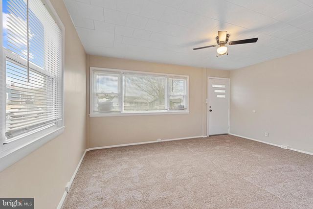 902 CORD ST, Baltimore, MD 21220