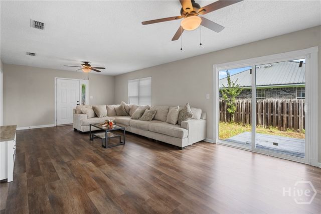 937 Gulfstream Road, Hinesville, GA 31313