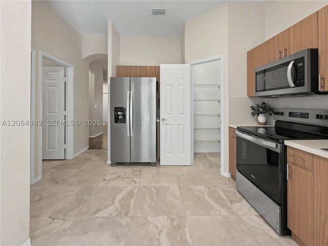 1940 SE 24th Ave, Homestead, FL 33035