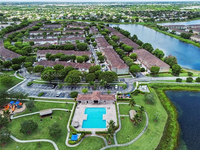 1940 SE 24th Ave, Homestead, FL 33035