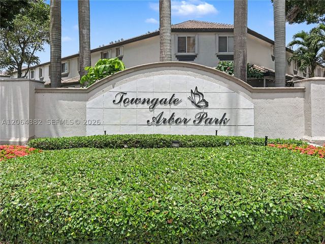 1940 SE 24th Ave, Homestead, FL 33035