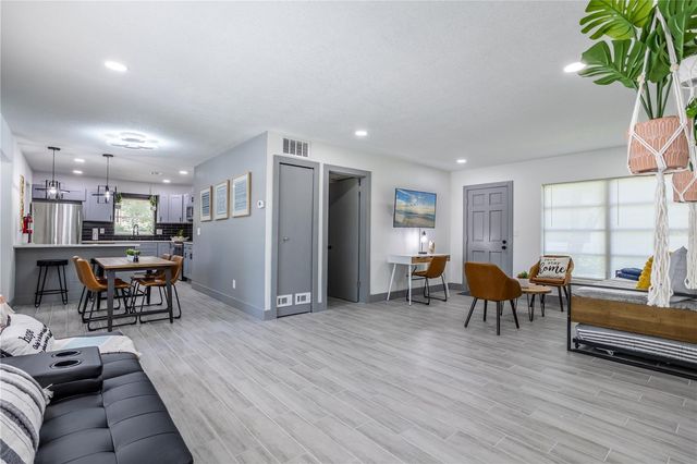 1213 CORBETT LANE, Orlando, FL 32806