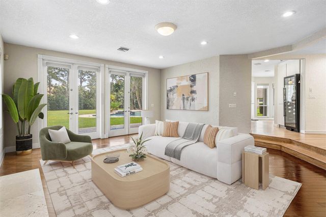 6922 NW 63rd Way, Parkland, FL 33067