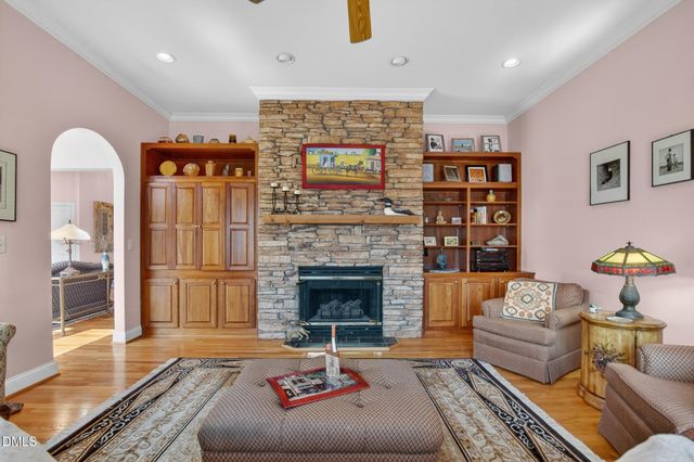 27411 Walker, Chapel Hill, NC 27517