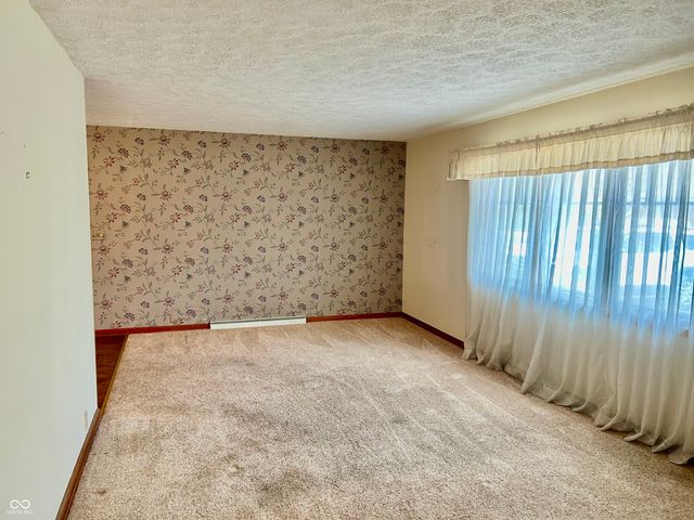 41 N Middleton Drive, Franklin, IN 46131